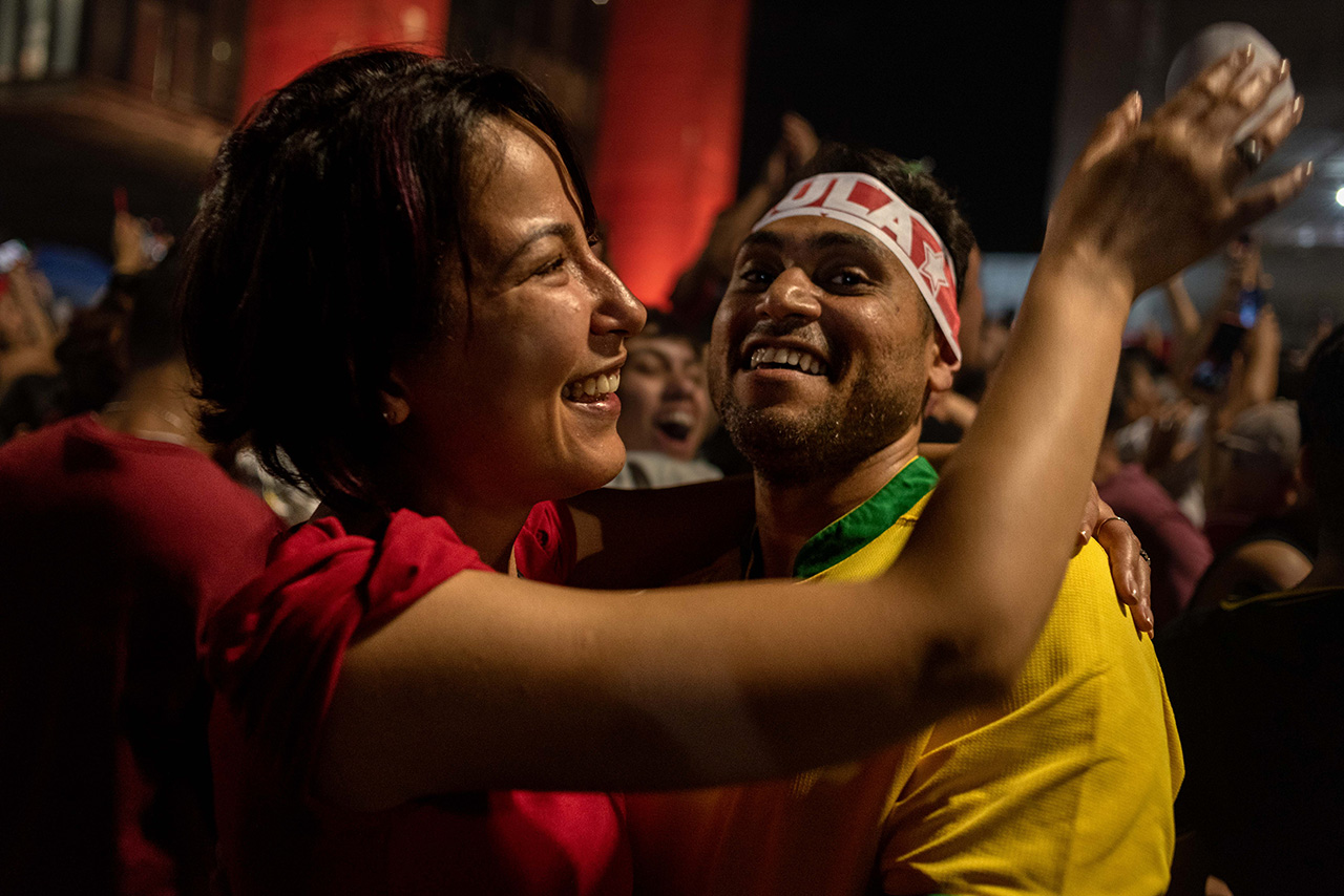 BRAZIL ELECTIONS COUNTING STREETS 8666